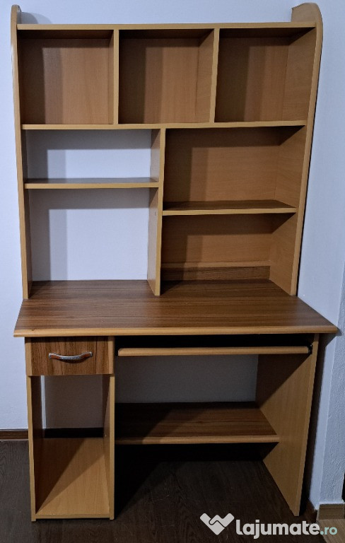 Birou și biblioteca 650 lei