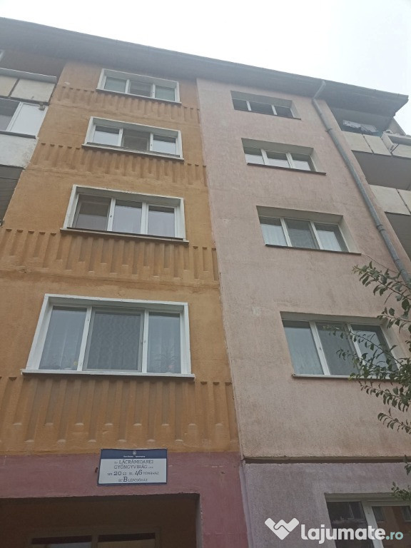 De vânzare apartament cu 2 camere în Sfântu Gheorghe