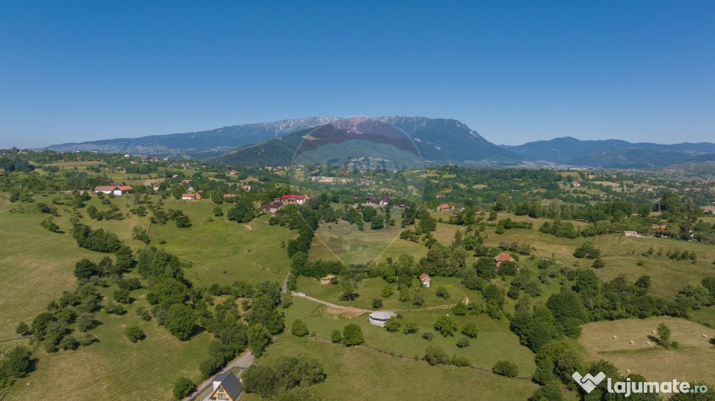 Teren cu utilitati, 5,495mp Bran - Strada Muchia hotarului