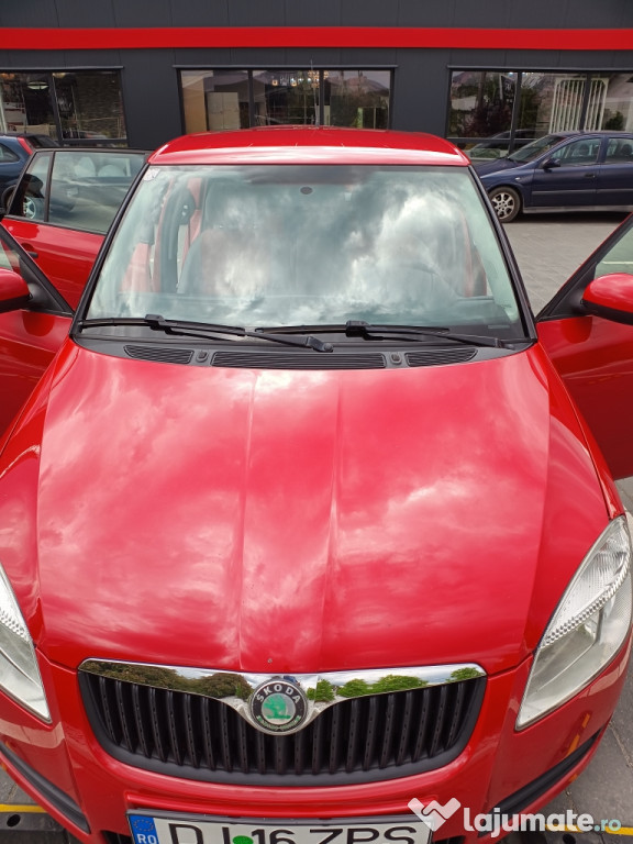 Vând Skoda Fabia ll înmatriculată