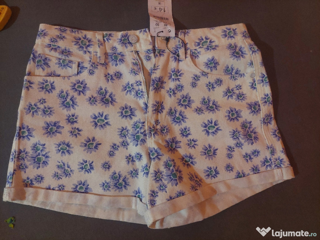 Pantaloni scurți damă