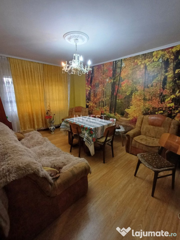 Apartament de vanzare cu 3 camere si 2 bai- zona Dacia