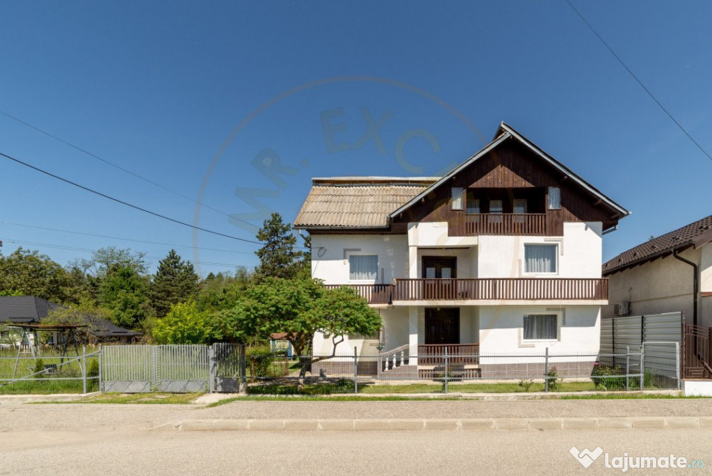 Casa rustica S+P+1 in oras, zona Gruiului, Campulung, AG