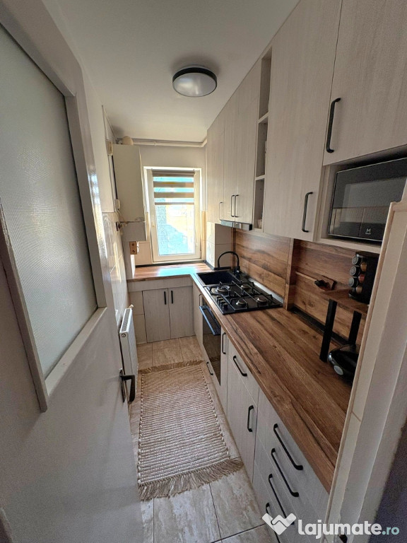 Apartament 2 camere, mobilat zona Florilor Proprietar 73900€