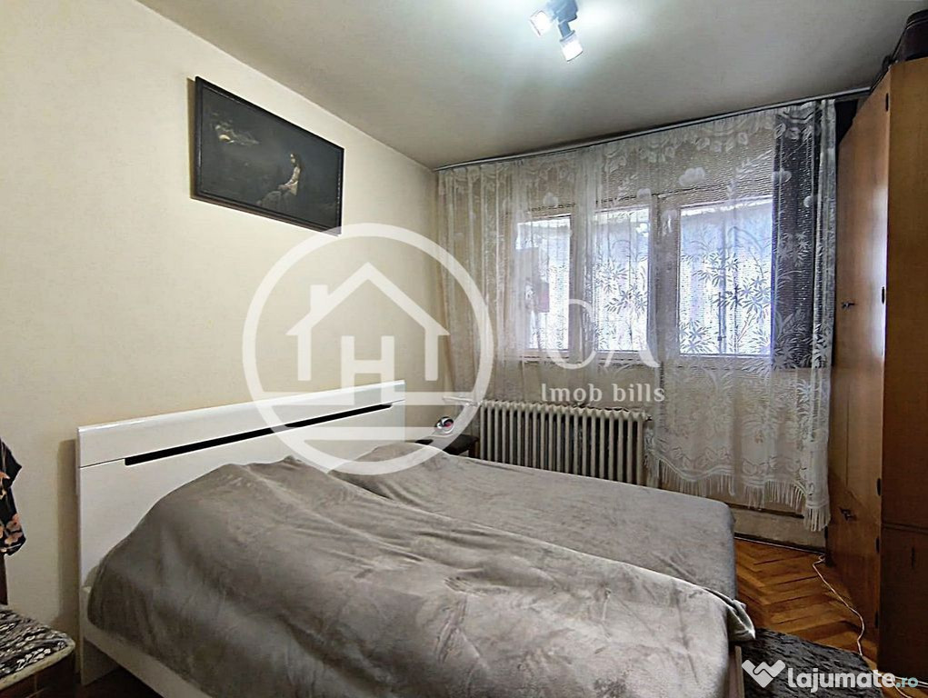 Apartament de vânzare cu 3 camere în zona Rogerius, Oradea
