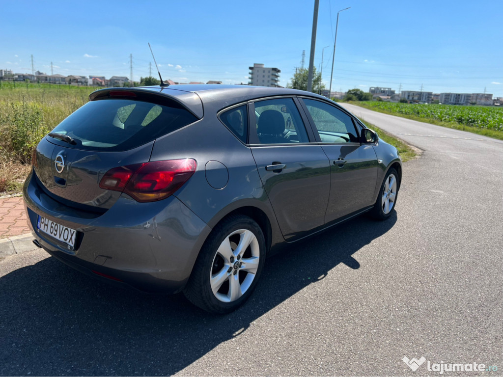 Opel Astra J 1.4 Turbo 147.000