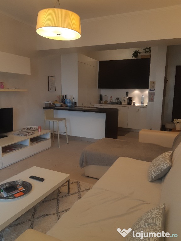 Cazino Mamaia-apartament 2 camere mobilat,utilat