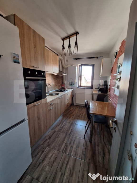 Apartament 2 camere decomandate, la cheie, cu parcare, zona