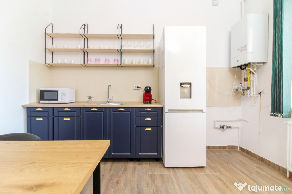 Apartament 76 mp, tavan inalt, Centru, langa Opera Nationala