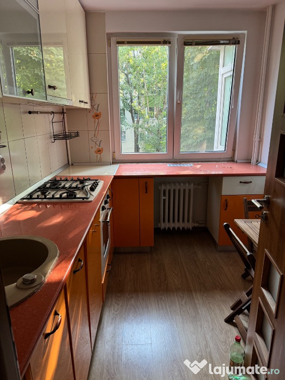 Apartament 2 camere la 2 minute de metrou Costin Georgian!!!