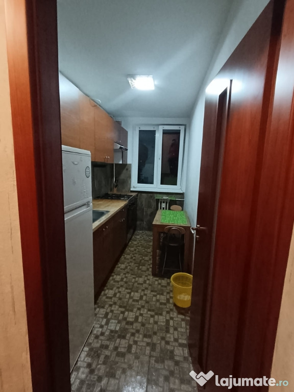 Inchiriez Ap. 2 camere - Bulevardul Alexandru Obregia