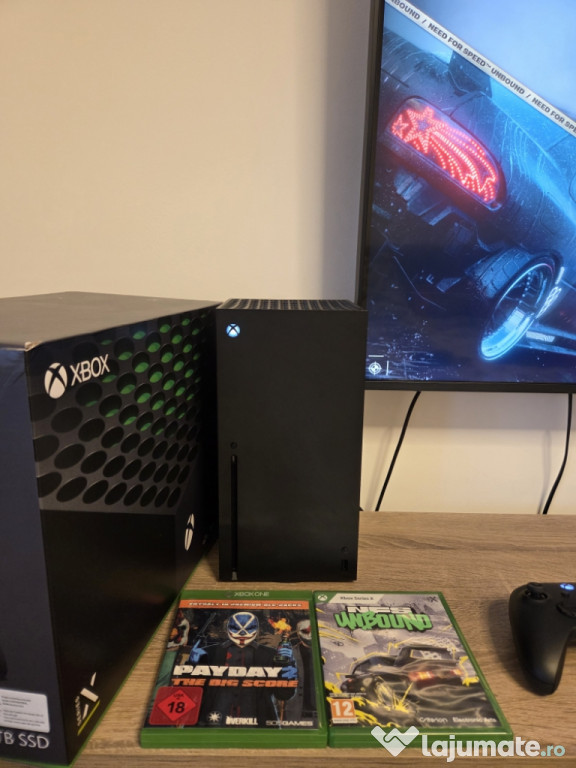 Xbox Series X impecabil la cutie cu toate accesoriile