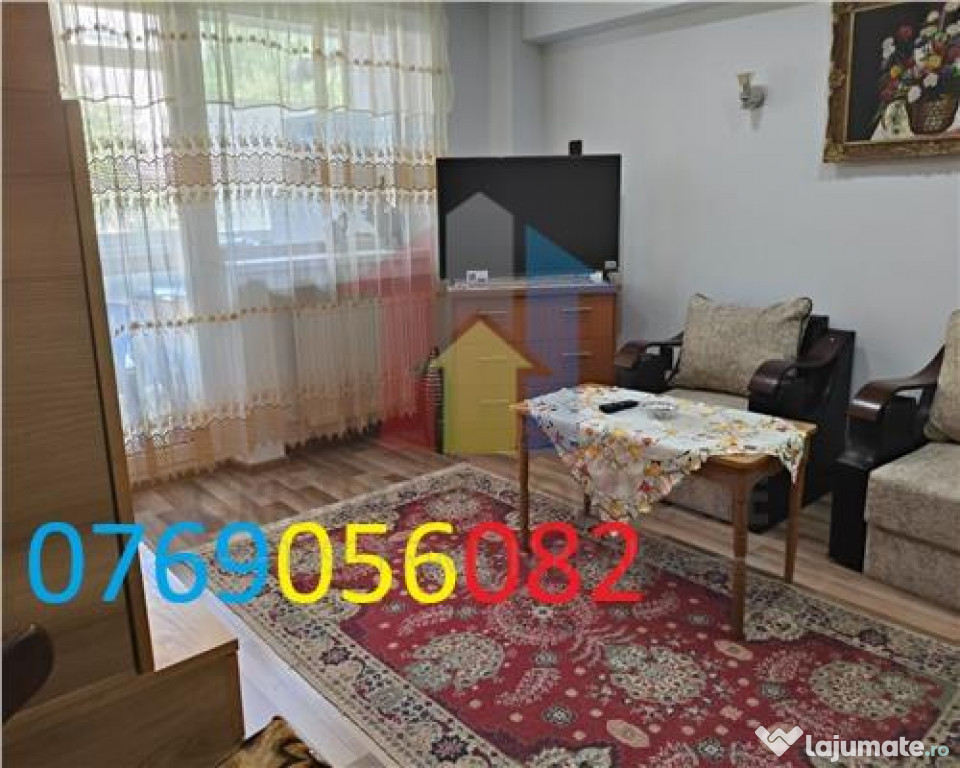 SUPER 4 cam Confort 1 Decomandat etaj 1 Mobilat Garii