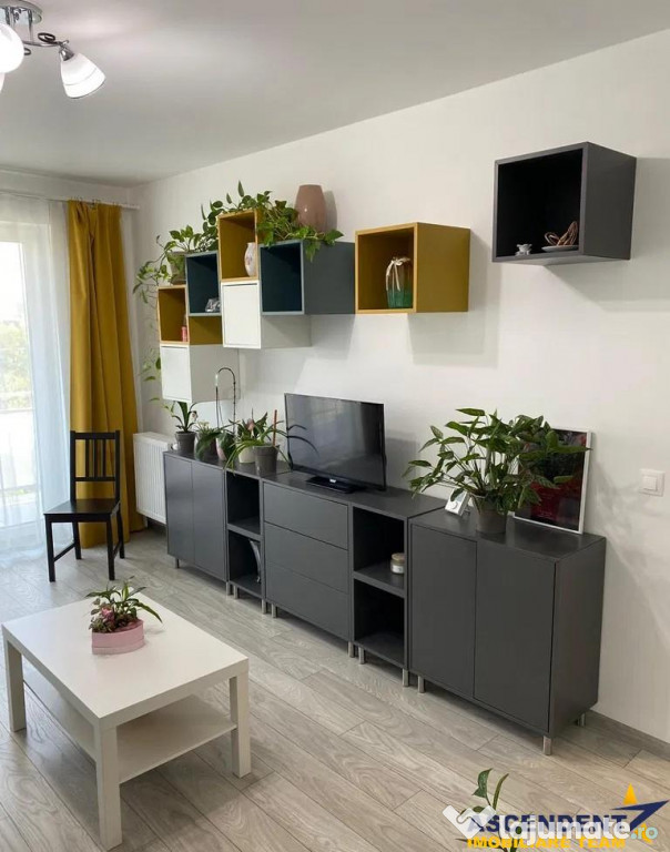 Apartament cu 2 camere, balcon mare, loc de parcare, Maurer,