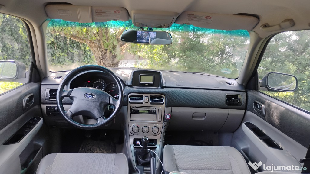 Subaru Forester SG 2004 • 2.0L aspirat • 4x4 permanent • de vânzare