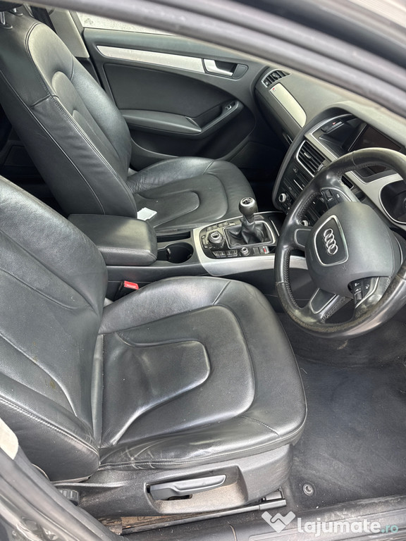 Dezmembrez audi a4 2015