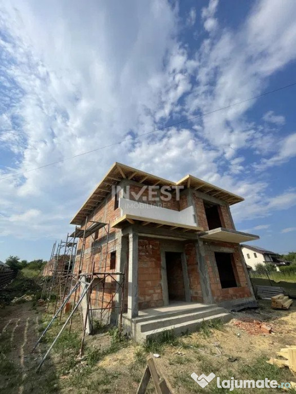 CASA INDIVIDUALA , VALEA ADANCA 5 DRUMURI