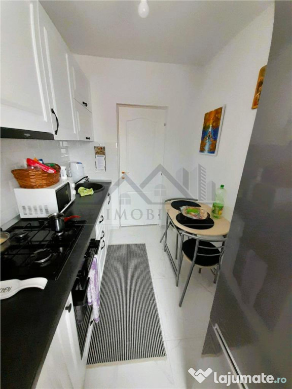 Apartament 2 camere cu parcare si boxa zona capat CUG