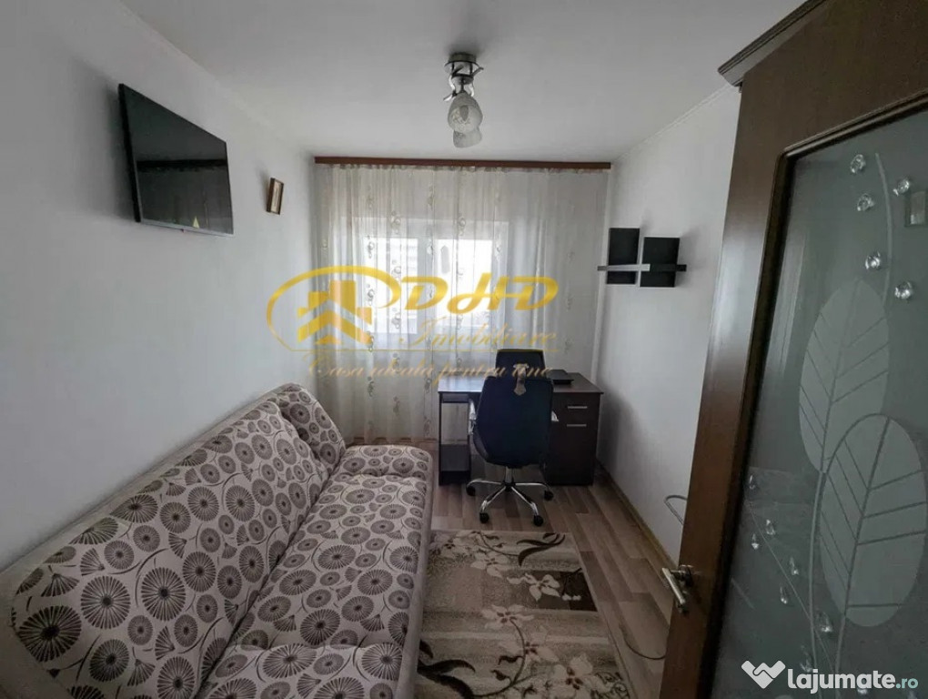 Apartament 3 camere INDEPENDENTEI