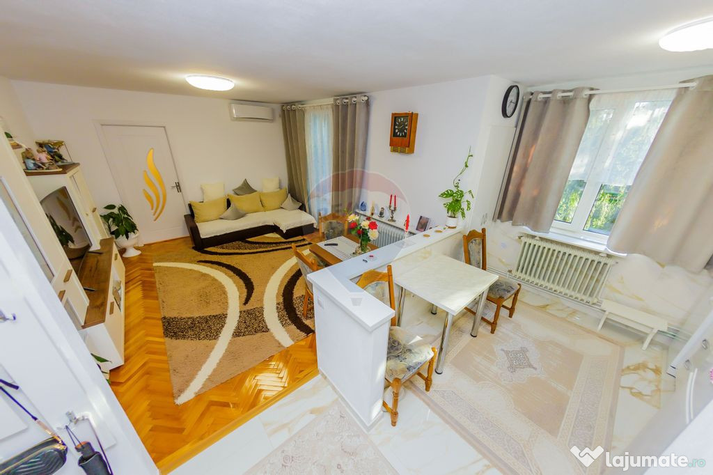 ULTRACENTRAL- apartament 3 camere cu garaj