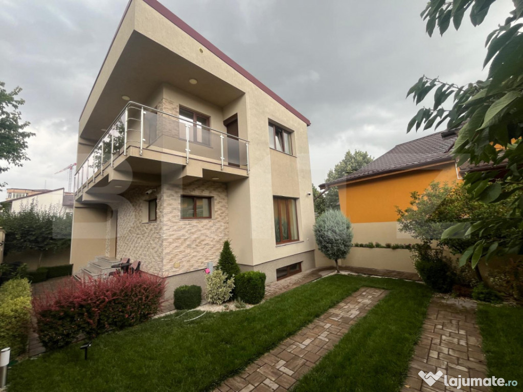 Casa D+P+1, zona Sarari, 130 mpu