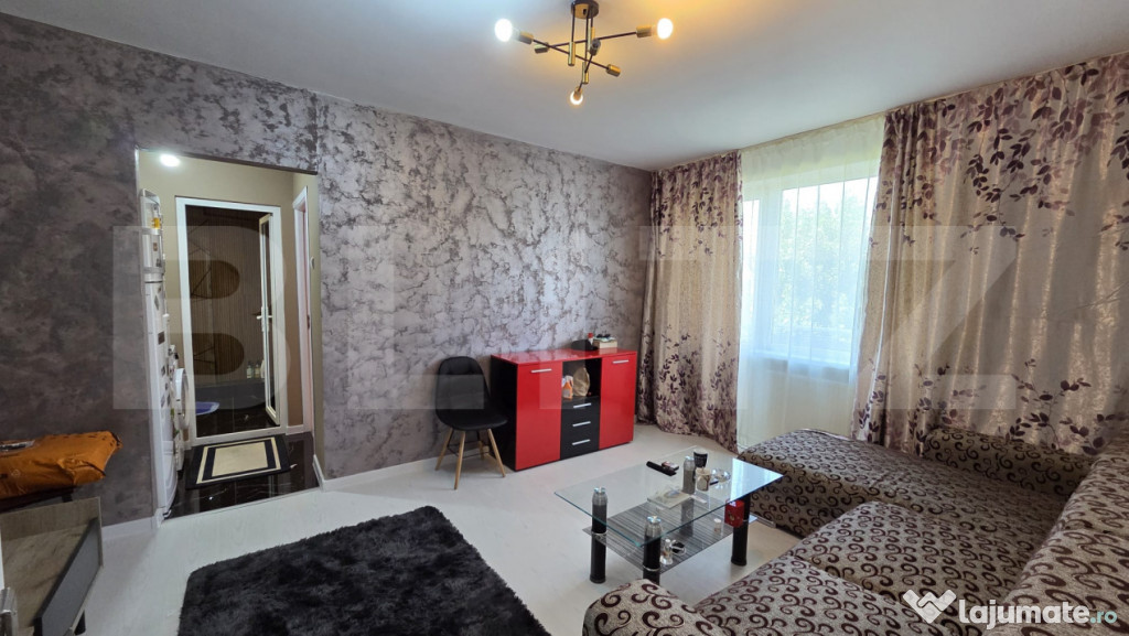 Apartament 2 camere, 44 mp, etaj 3/4 – renovat complet, zo