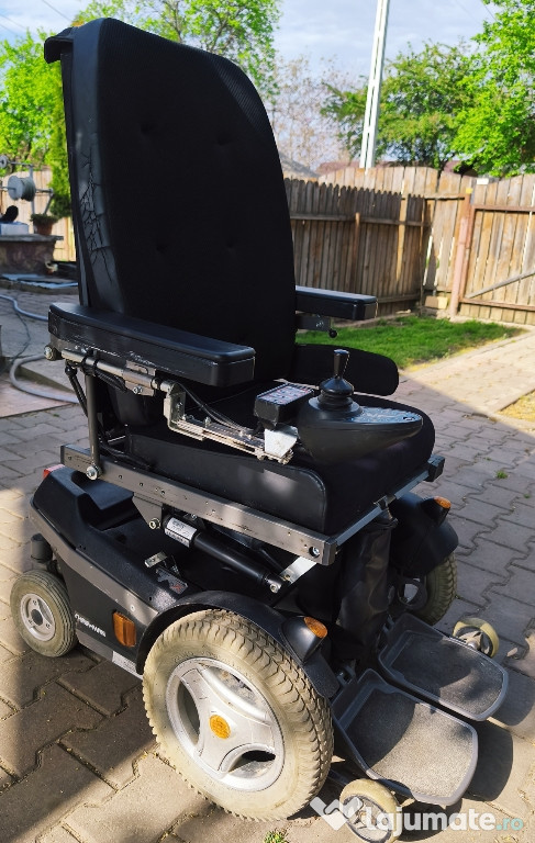 Scaun electric destinst persoanelor cu handicap,bateani