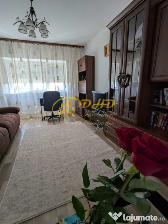 Apartament 3 camere decomandat HALA CENTRALA