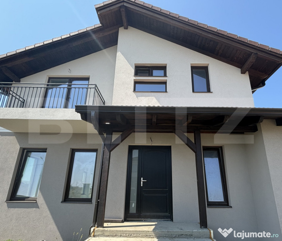 Casă individuală în stil american – spațioasă, lumino
