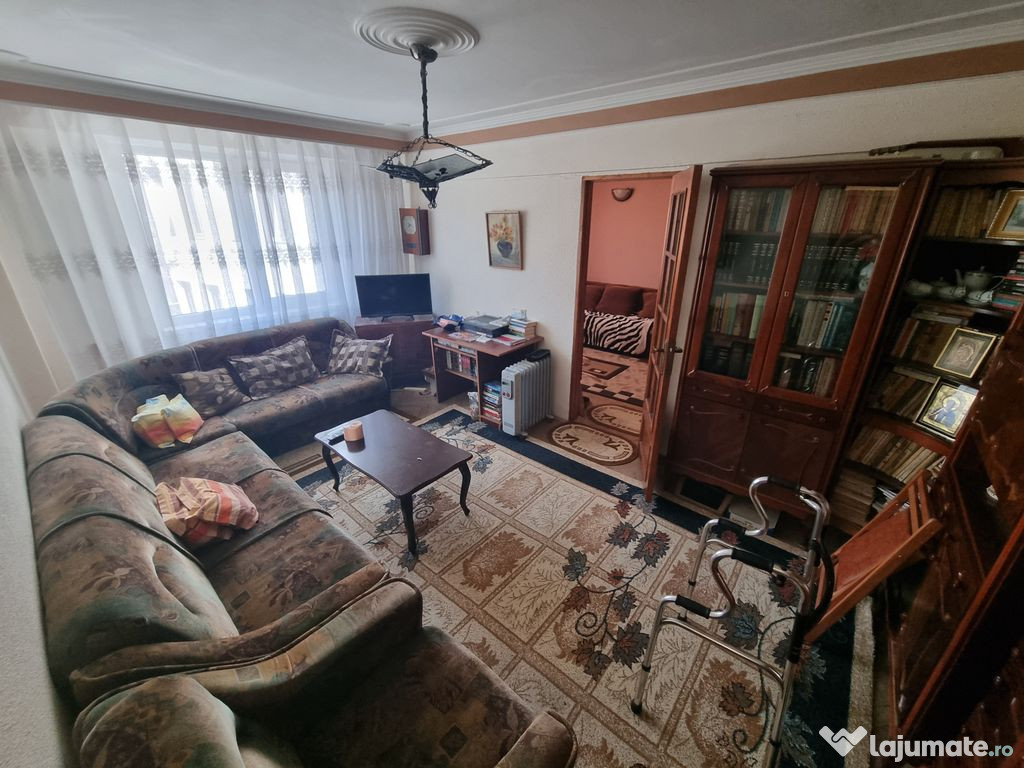 Apartament zona Piata Ovidiu