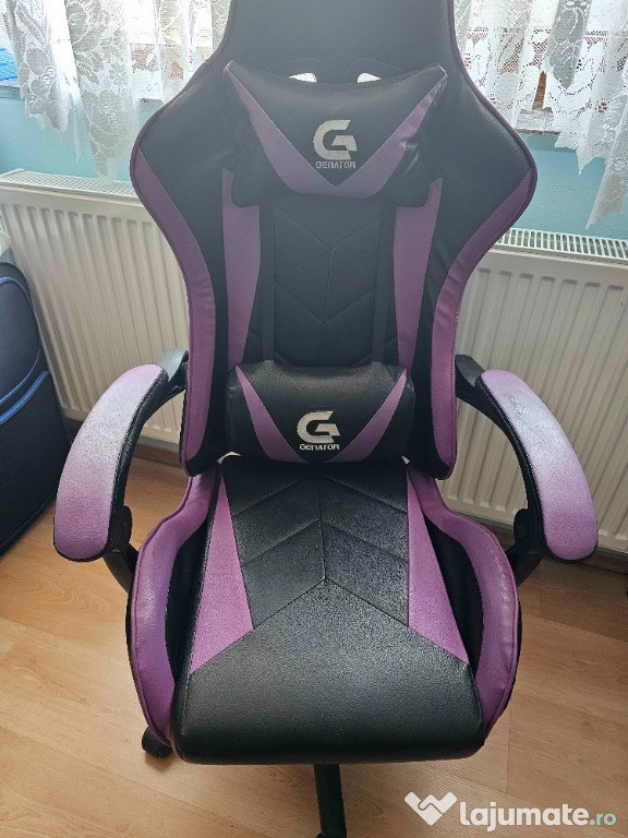 Scaun gaming cu functie pentru masaj