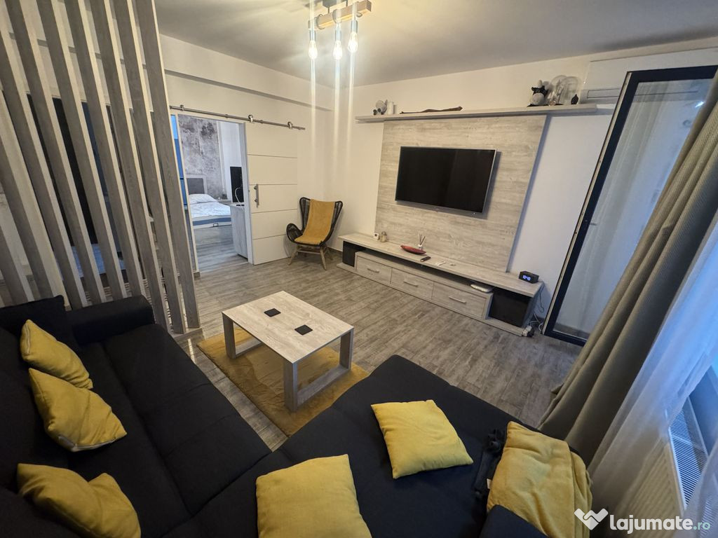 Studio transformat în 2 camere zona Mamaia Sat, Cube Res...