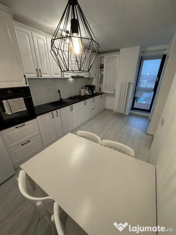 Apartament cu 2 Camere Decomandate Zona Burdujeni