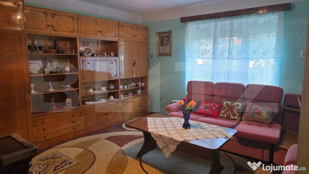 Casa 3 camere 92 mp. 338 mp Teren