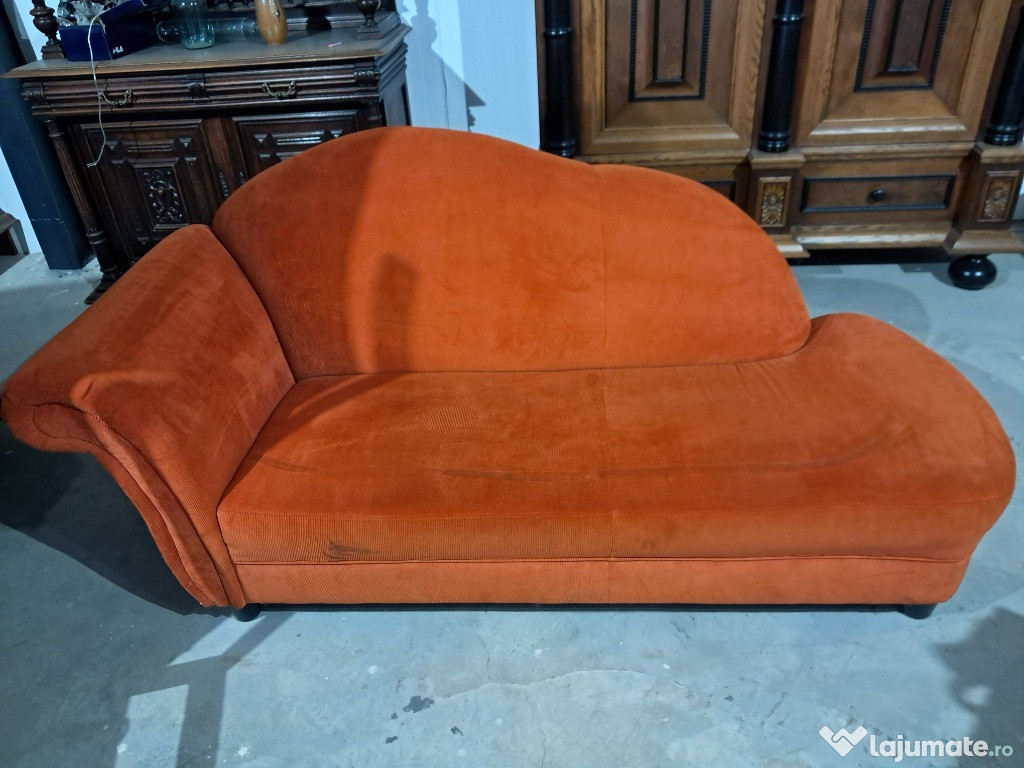 Sofa ,invelita cu catifea orange