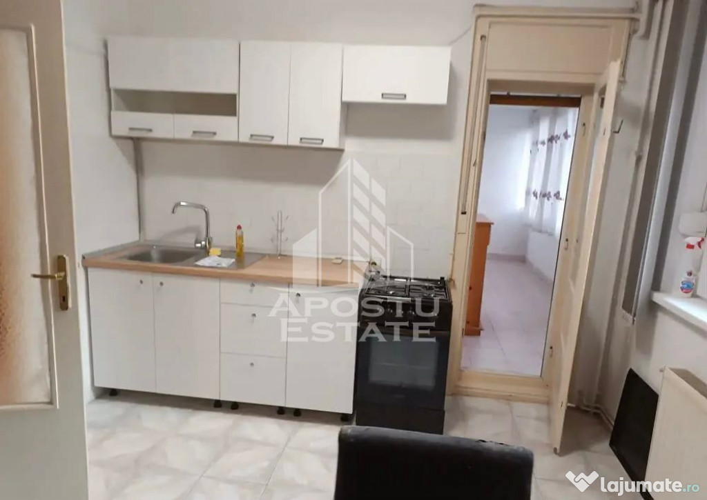 Apartament cu 3 camere, Casa Tineretului