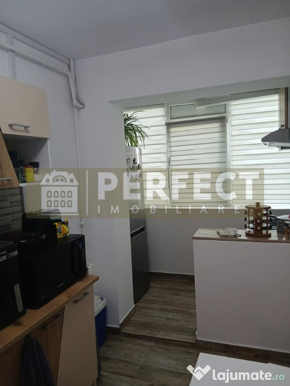 Ap.2 camere Str. Ghe.Gr.Cantacuzino SEMIDEC. PRET 65500 euro!!