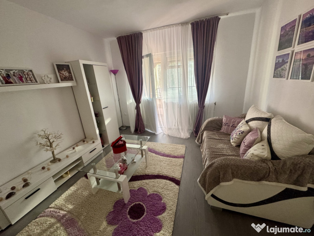 Apartament 2 camere mobilat etaj 2 central