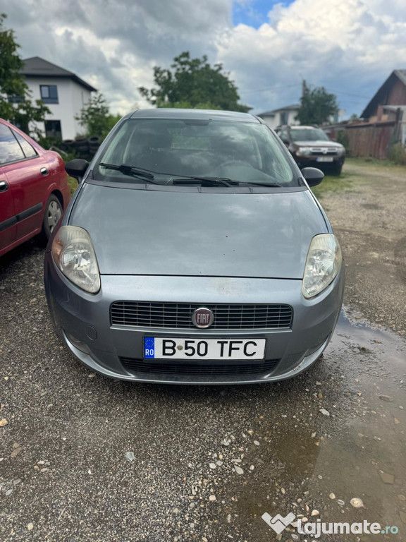 Vând Fiat punto cu motor defect