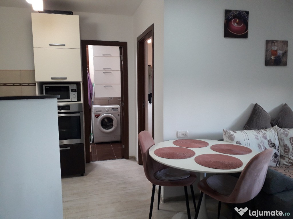Microapartament - etaj 3 - Zona Zamca