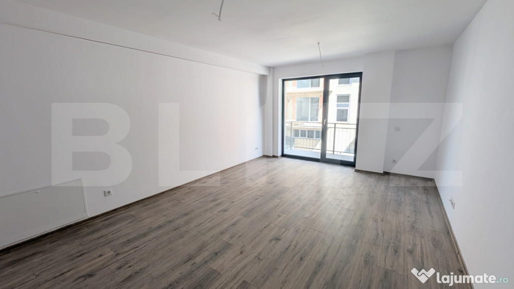 Apartament cu 2 camere, etaj 1, bloc nou, cu garaj