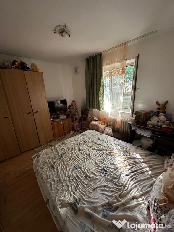 Apartament 2 camere Luica/Piata Resita Loc Parcare