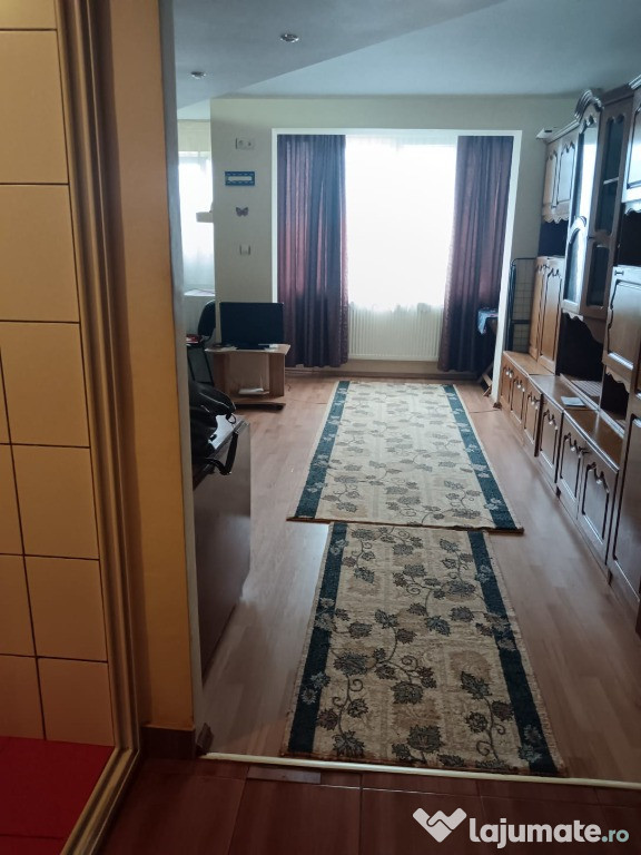 Motorului , garsoniera, etaj1