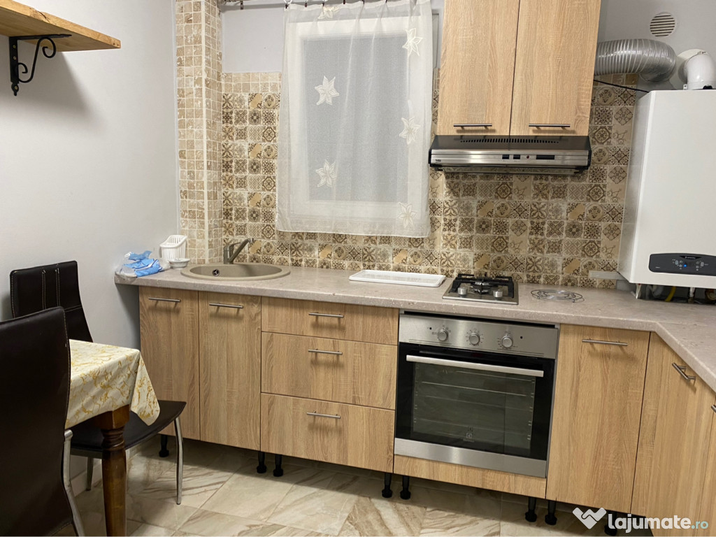 PF Închiriez 2 cam SD Podu Ros, Iaşi, 50 mp 450€