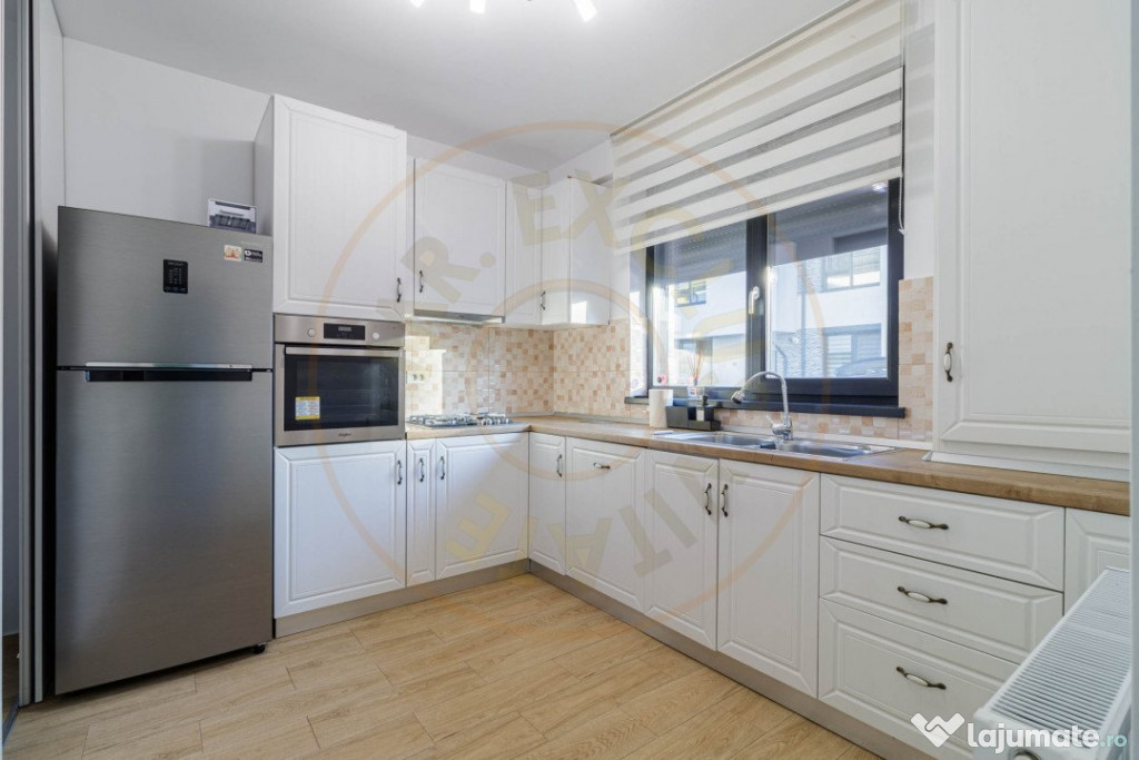Duplex modern de închiriat cu loc de parcare si curte priva