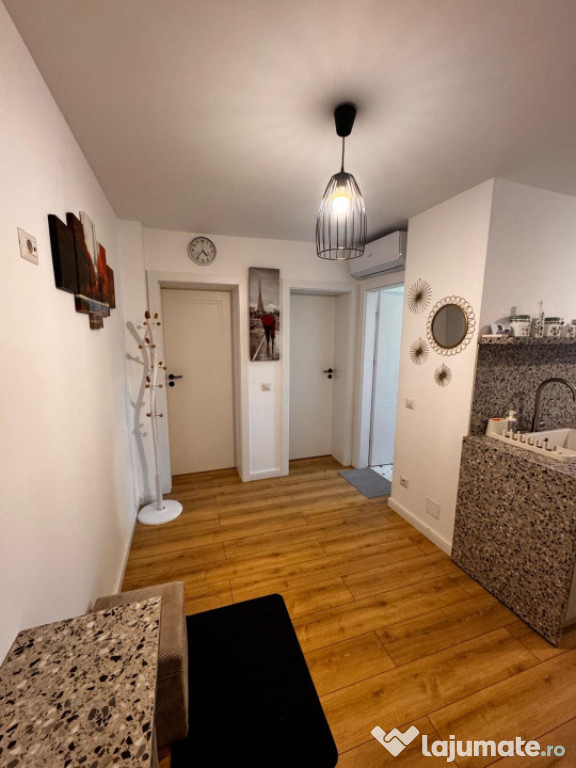 Apartament cu 2 camere, 1 Mai Insula