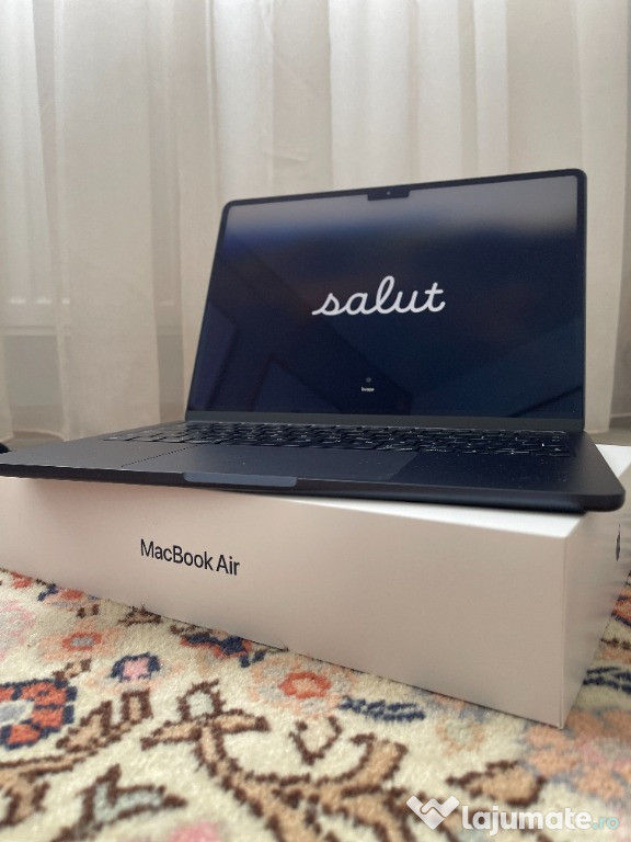 MacBook Air 13" M2, 8GB RAM, 256GB SSD – Ca nou