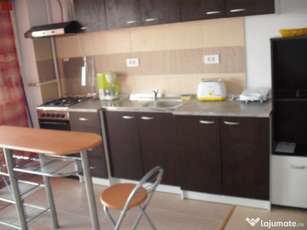 Garsoniera Militari Residence Strada Rezervelor langa Ballroom