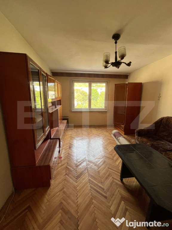 Apartament 3 camere, 72 m², zona Tudor – spațios, lumino