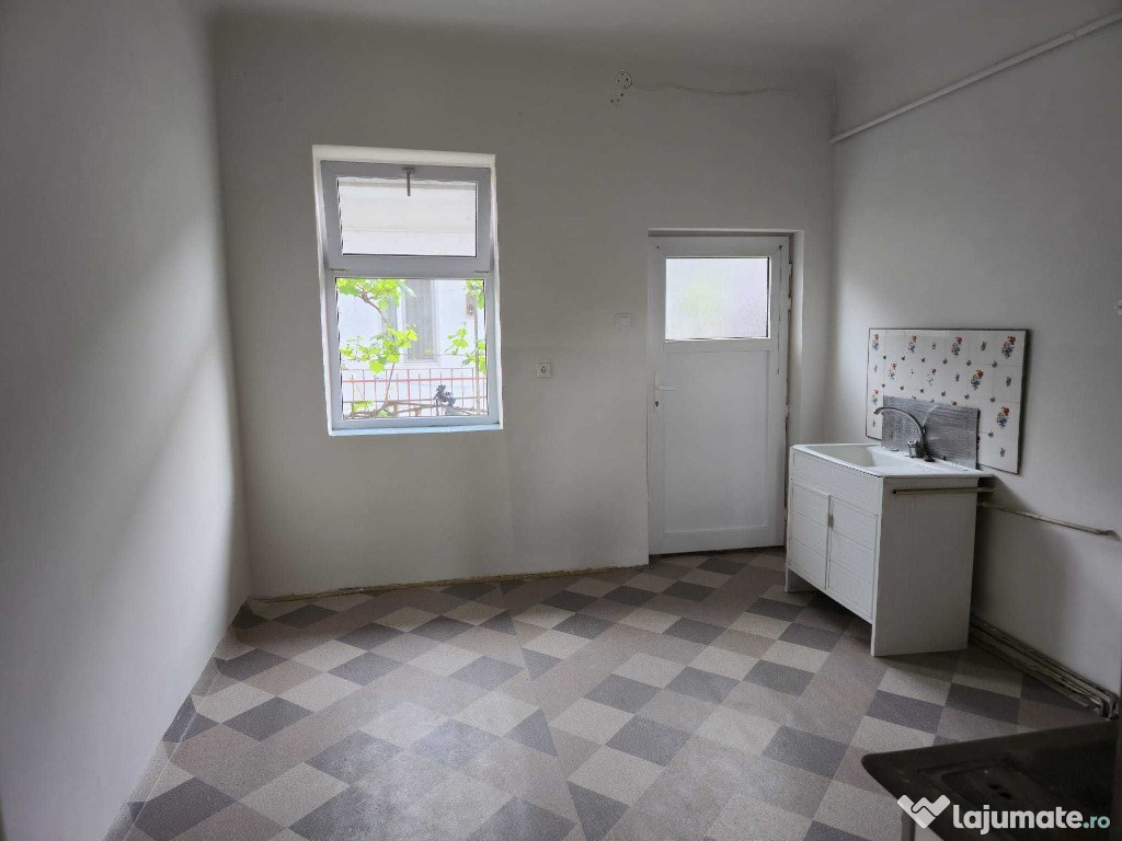 Ap 1 cam -Marasti-zona Blocul Spray